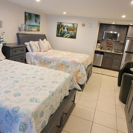Sea Spray, Studio 114, Beach Steps Away! Pool+Wifi Ruskin Eksteriør billede