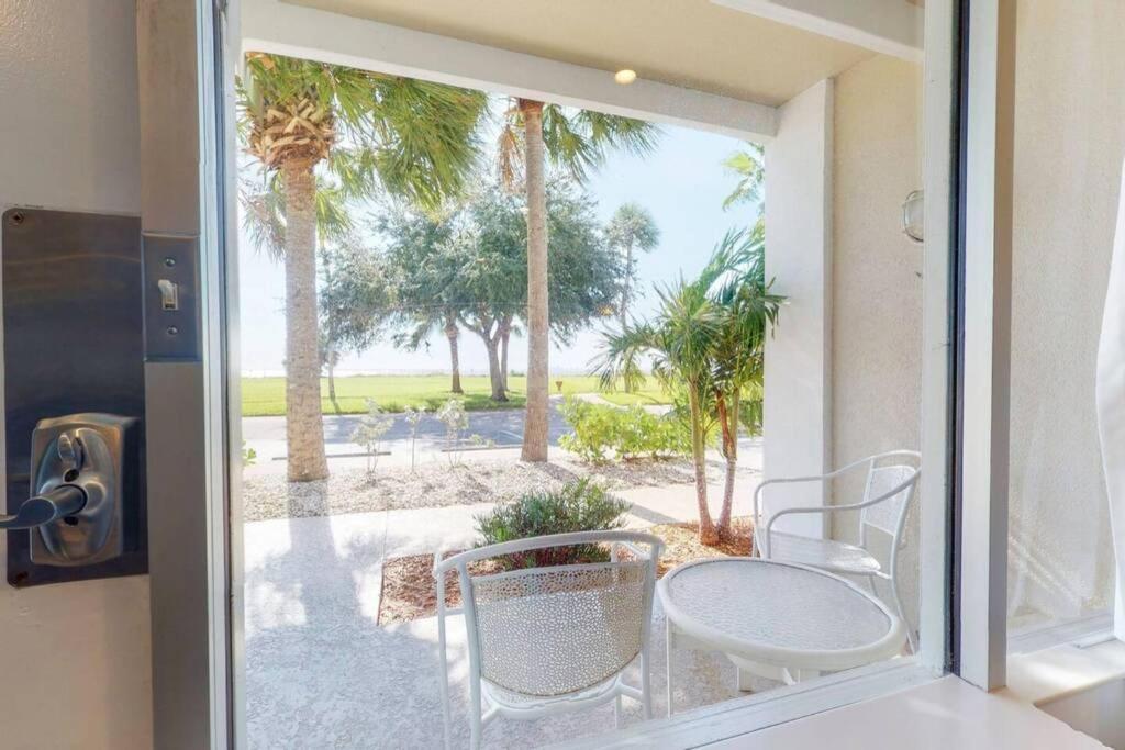 Sea Spray, Studio 114, Beach Steps Away! Pool+Wifi Ruskin Eksteriør billede